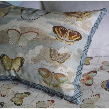 BUTTERFLY DETAIL
