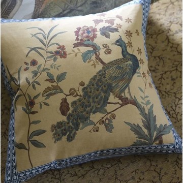 PEACOCK TOILE DETAIL