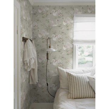 6925_LilySwan_Roomshot