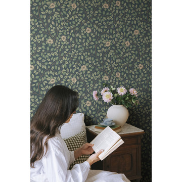 S10465_Solliden_Midnight-Blue_Sandberg-Wallpaper_interior1