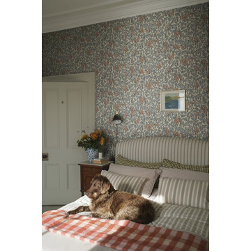 S10467_Emrik_Blue_Sandberg-Wallpaper_interior1