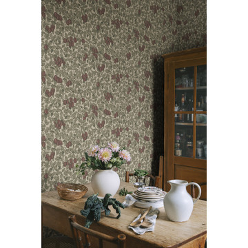 S10468_Emrik_Burgundy_Sandberg-Wallpaper_interior1