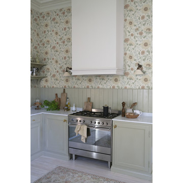S10478_Solveig_Colorful_Sandberg-Wallpaper_interior1