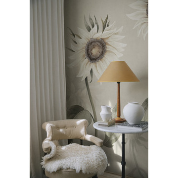 S10529_Sunflowers_White_Sandberg-Wallpaper_interior2