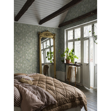 1903_ParadiseBirds_Roomshot_PR