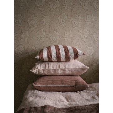 Acanthus-3_Image_Roomshot_Bedroom_Item_2009_PR