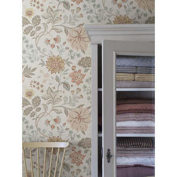 Alicia_Image_Detail_Bedroom_item_2006_PR
