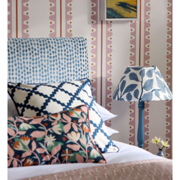 dancing daisies tum.sininen amb